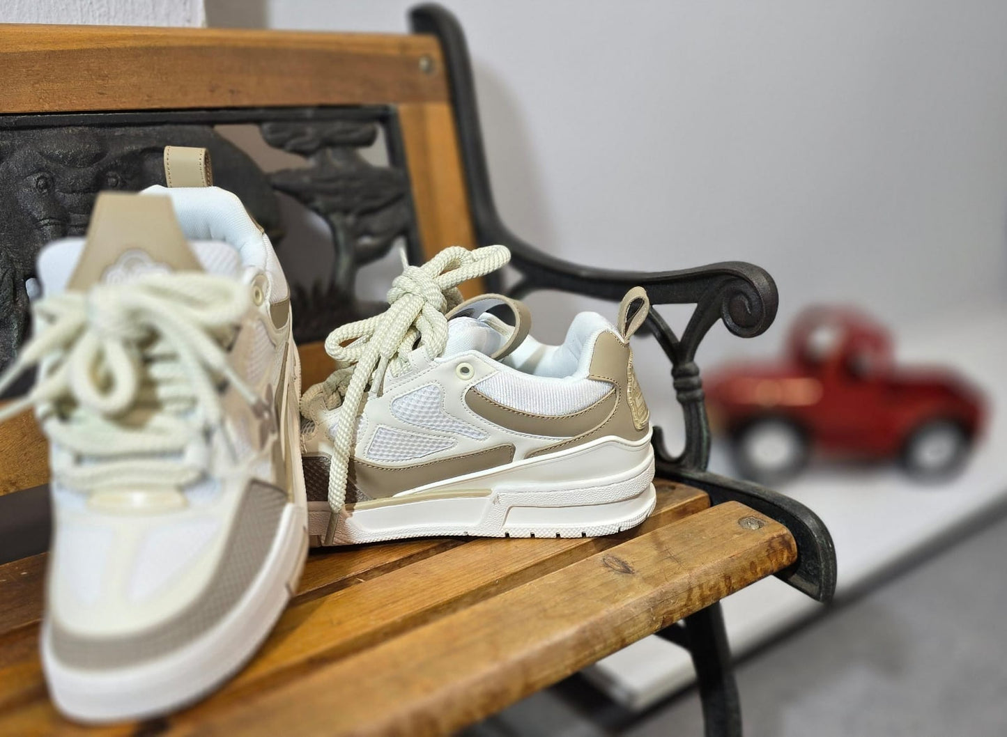 LOUIS VUITTON SKATE BEIGE E BIANCO