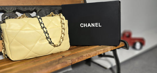 BORSA CHANEL 19 A SPALLA GIALLA