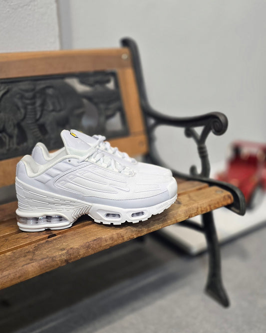 NIKE AIR MAX TN PLUS