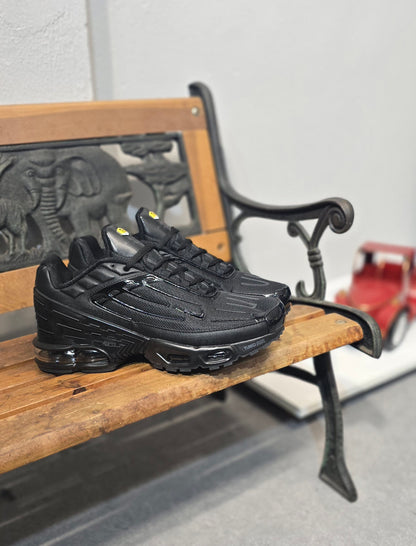 NIKE AIR MAX TN PLUS